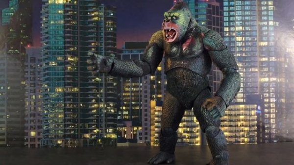 NECA Toys King Kong Illustrated Deluxe Figure Review