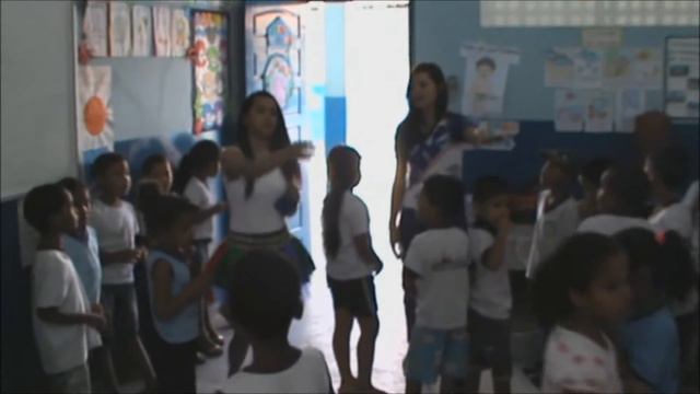 Momento recreativo da equipe GENTILEZA, na Escola Severino Francisco, Macaparana-PE смотреть онлайн
