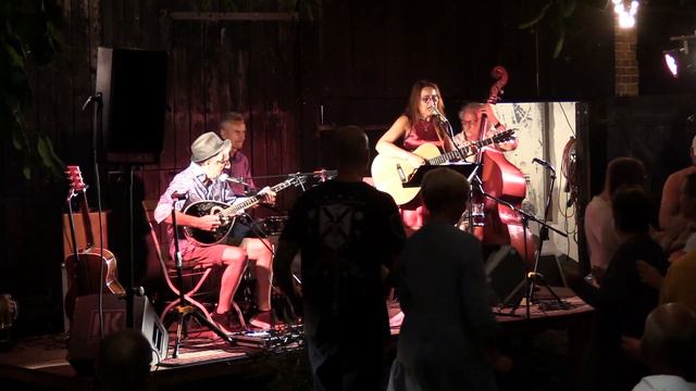 Susanne Grütz & Compania - Milisé mou (Μίλησέ μου) - LIVE смотреть онлайн