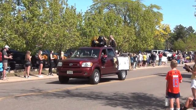 Emily Graduation 2020 смотреть онлайн