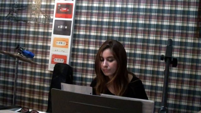 Zombie- The Cranberries acoustic cover смотреть онлайн