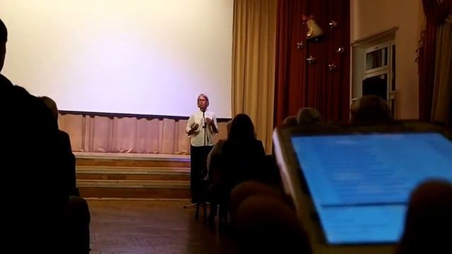 Директор школы 597 в Ховрино агитирует за кандидата от Едра смотреть онлайн