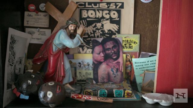 Kurt Thometz's Little Black Bookshop | Narratively смотреть онлайн