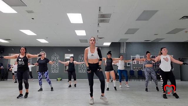 I LIKE TO MOVE IT CARDIO DANCE FITNESS смотреть онлайн