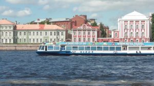 Теплое лето Санкт-Петербурга