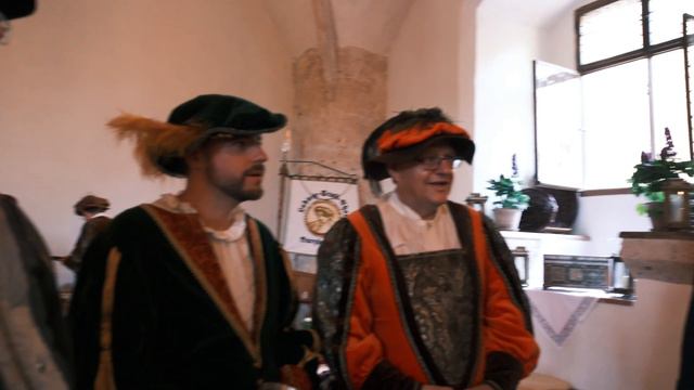 Ludwig-Senfl-Chor von Herzogstadt Burghausen stellt sich vor und singt einige Extra-Ständchen смотреть онлайн