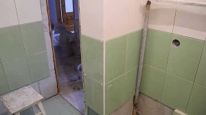 Как облицевать откос плиткой, с использованием плиточного уголка