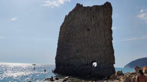 Геленджик. Путешествие к скале «Парус».
