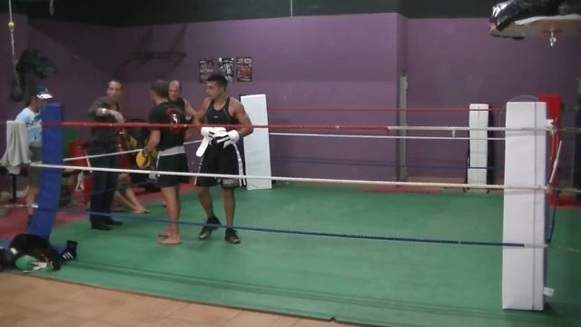 CLAYTON VELLA VS DANIEL ZARAH смотреть онлайн
