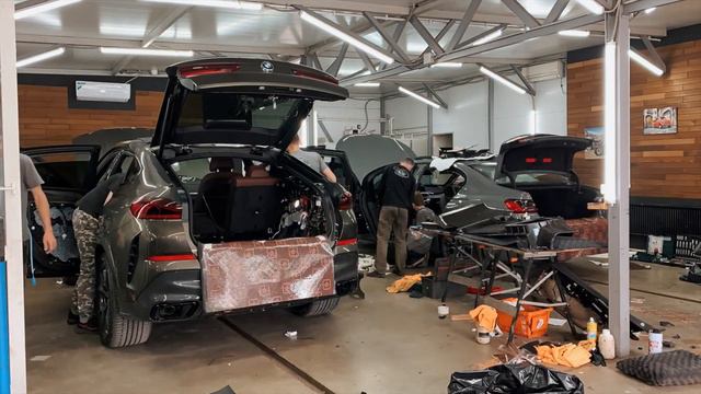 Шумоизоляция BMW 2021 [BMW x6, BMW 730d] смотреть онлайн