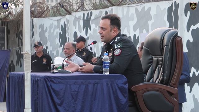 DIG Security Dr. Maqsood Ahmed Chairs a Darbaar смотреть онлайн
