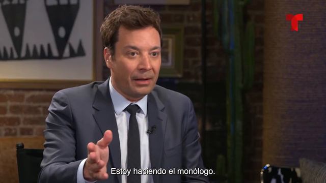 Jimmy Fallon festeja 10 años del Tonight Show bailando merengue смотреть онлайн