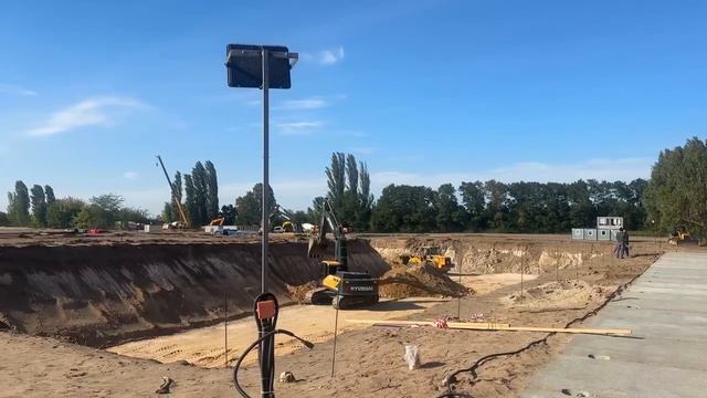 В Мелитополе идут работы по строительству детской больницы. Сентябрь 2024 год смотреть онлайн