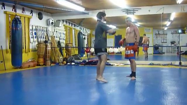 Academia Attack Muay Thai - SPARRING : Eduardo Jesus X Diogo Prado Part 1 смотреть онлайн