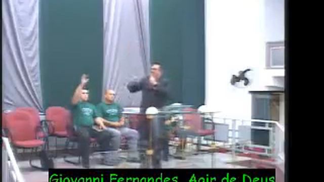 Giovanni Fernandes Canta Agir de Deus смотреть онлайн