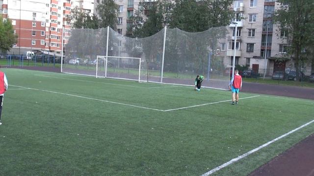 Нарвская Застава - Балканская. 1 тайм смотреть онлайн