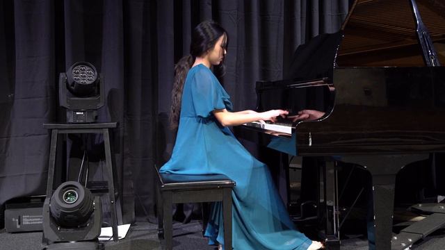 Eva Chen смотреть онлайн