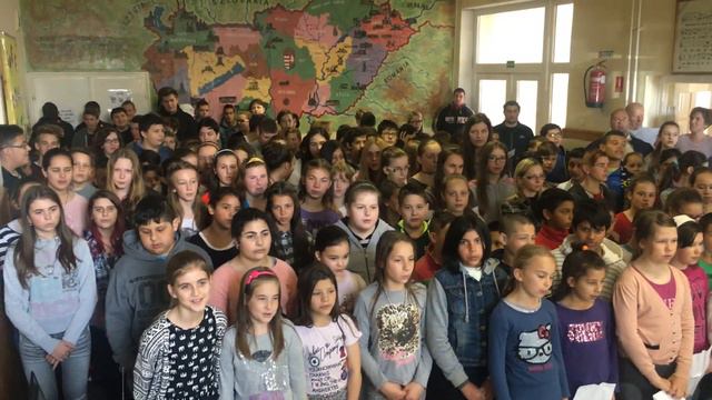Énekelj a Földért-Dombrádi Móra1 смотреть онлайн
