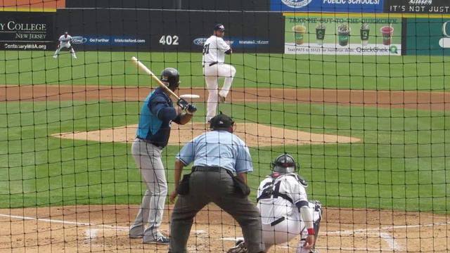 5/10/2015: Matt Zielinski vs. Andres Rodriguez (Jonny Tucker Leaping Catch) смотреть онлайн