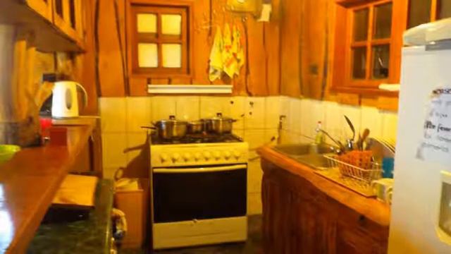 House of Colors - Backpackers Hostel en Pucón смотреть онлайн