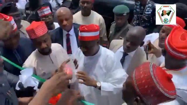 H. E. SEN RABIU MUSA KWANKWASO YA SAUKA A ADAMAWA смотреть онлайн
