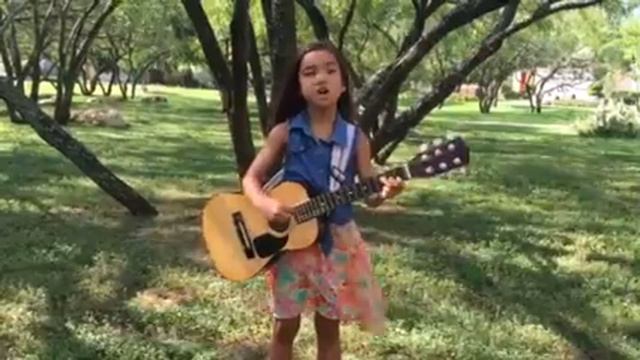 Bobbi Gilman playing Meghan Trainor Like I'm Gonna Lose you смотреть онлайн