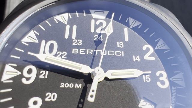 Bertucci A-5S Ballista Illuminated - Ma revue de ce Monstre! смотреть онлайн