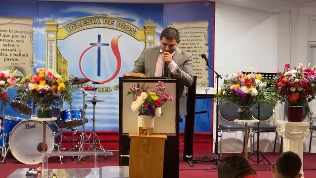 Pastor Alfredo Morales: смотреть онлайн