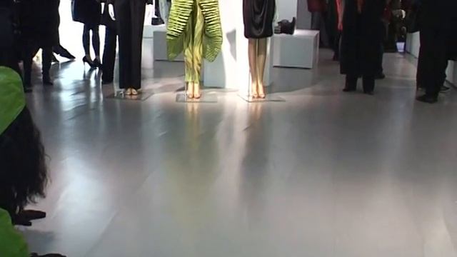 David Dubois / Some people / Issey Miyake shop смотреть онлайн