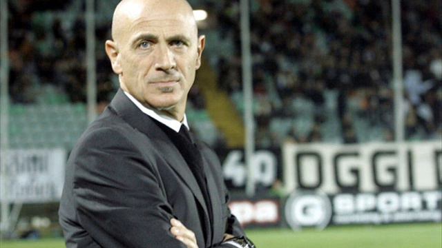 GIUSEPPE SANNINO A LA CITTA' NEL PALLONE SU RADIO IES 99.8 parte 1 смотреть онлайн
