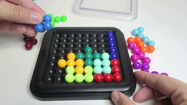 Логическая игра "IQ-Гигант" серия БондиЛогика, бренд Bondibon смотреть онлайн