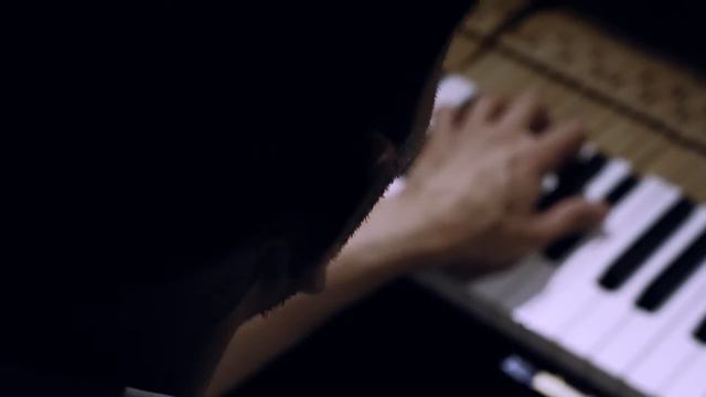 15 Hands - Alfonso Peduto смотреть онлайн