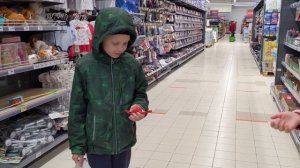 ШКОЛЬНИК за 3 МИНУТЫ ВЫНЕС ИЗ МАГАЗИНА ВСЕ ЧТО УСПЕЛ! ПОКУПКИ ЧЕЛЛЕНДЖ!