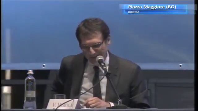 Virginio Merola commenta "Vita di don Giussani" смотреть онлайн