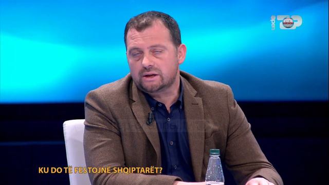 Prenga i "Mrizit të Zanave", në datën 31 dhjetor jemi pushim, ditët e tjera të prenotuar смотреть онлайн