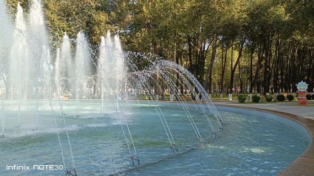 Новый фонтан в Парке Мира - город Коломна... смотреть онлайн