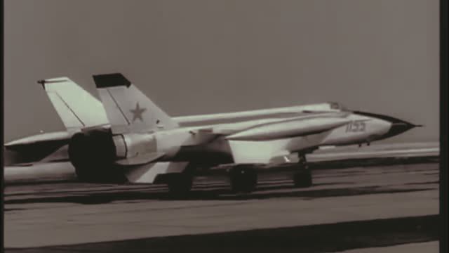 Советский гиперзвук Миг -25. смотреть онлайн