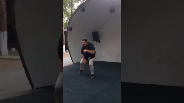 Андрей Евгеньевич/GALIBRI AMP MAVIK-ROMASHKI смотреть онлайн