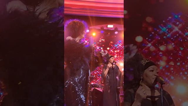 Diana Ross at Byron Allen's 2023 Oscar Party. смотреть онлайн