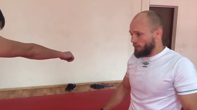 Комбинации ударов нагой по печени. смотреть онлайн