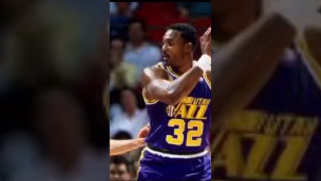 NBA Faces Backlash After Karl Malone Judges Slam Dunk Contest. смотреть онлайн