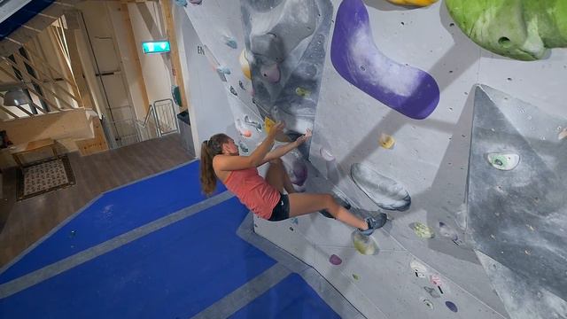 Climbing With Mady Larson - New Generation T.T смотреть онлайн