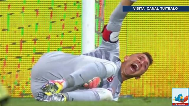 Fernando Muslera sufre ¡fractura de tibia y peroné en su regreso con el Galatasaray! смотреть онлайн