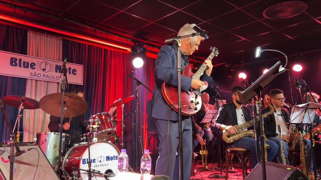 Joy to the World (George Frideric Handel / Lowell Mason) - Mark Lambert & Blue Note Big Band смотреть онлайн