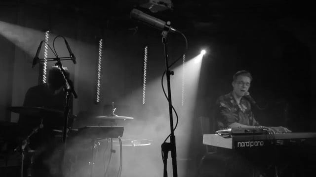 Unrest - Douglas Dare - Birthdays, London - 16th May 2014 смотреть онлайн