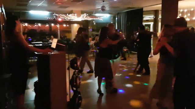 Milonga La Calesita (17. 8. 2019) смотреть онлайн