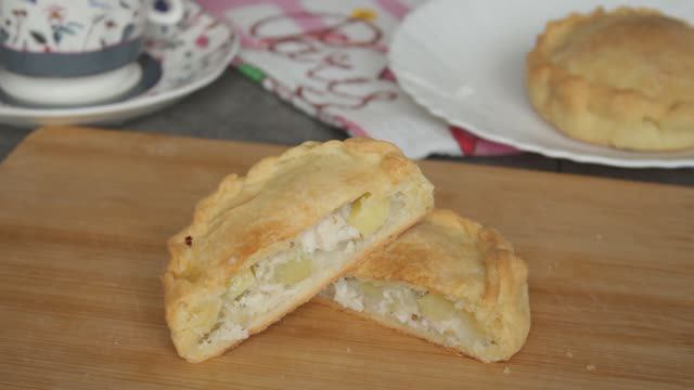 Курник с курицей и картошкой! смотреть онлайн