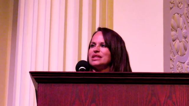 Crystal Chappell Speech at EWU 05/01/14 смотреть онлайн