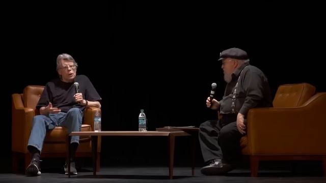 George RR Martin asks Stephen King: "How do you write so Fast?!" смотреть онлайн
