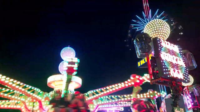 Disco Jumper XXL OFFRIDE Großer Berliner Weihnachtsmarkt an der Allee 2019 смотреть онлайн